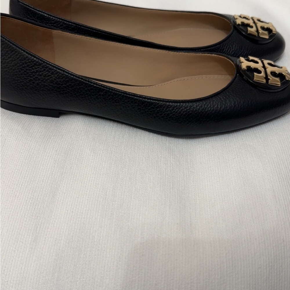 Tory Burch Black Flats with Gold Logo Medallion - Picture 6 of 6